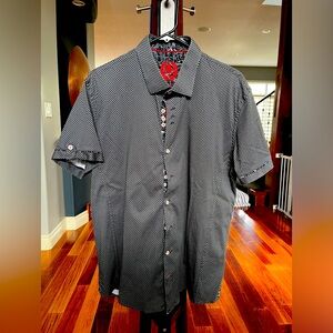 Au Noir black patterned short sleeve shirt. Size 5 European or a large.